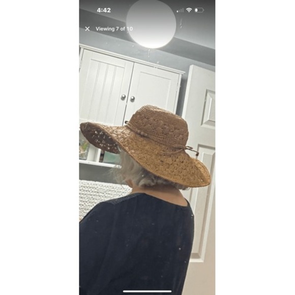 Florabella Handwoven Raffia Hat Tan Color‎ Beach Sun Poolside Vacation Cruise - Picture 3 of 12